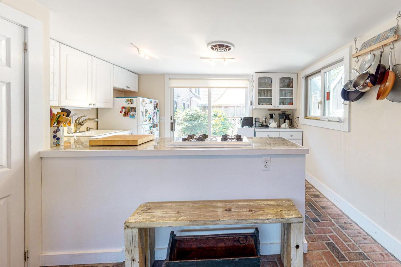 Toast Of P-Town Apartment Provincetown Exterior photo